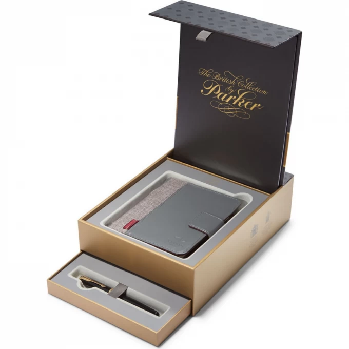 Подарочный набор PARKER: Перьевая ручка PARKER SONNET LAQUE BLACK GT c блокнотом и органайзером 1978407 Подарочный набор PARKER: Перьевая ручка PARKER SONNET LAQUE BLACK GT c блокнотом и органайзером 1978407